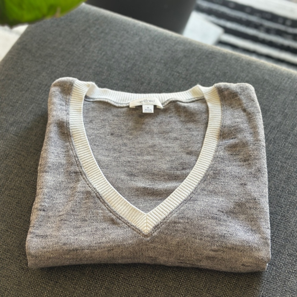 Wilfred Gray V-Neck Women's Top